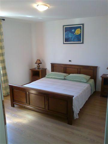 Apartments Edo Новиград Стая снимка